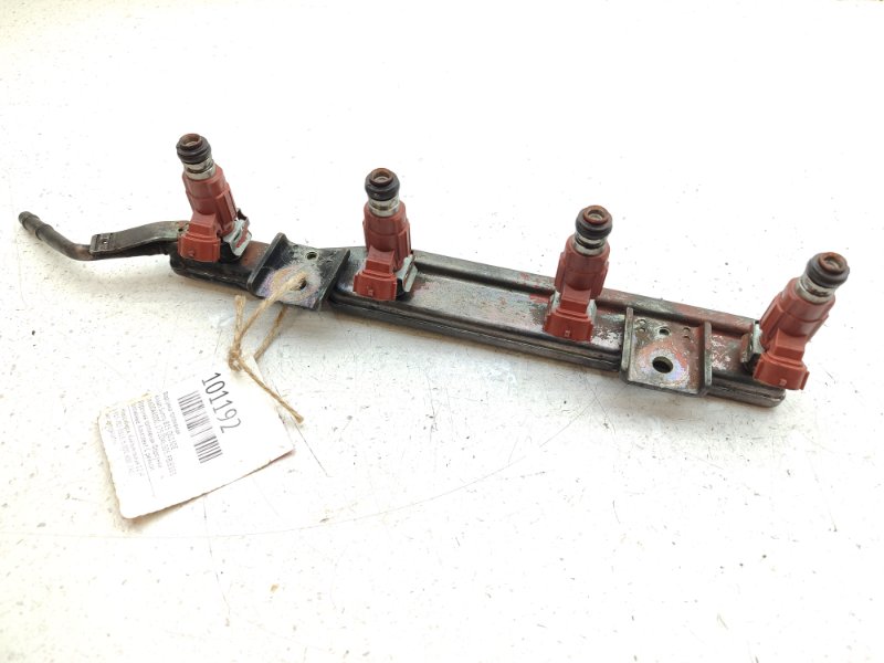 Форсунка топливная Nissan Sunny FB15 QG15DE