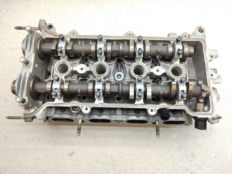 Головка блока цилиндров Toyota Avensis ZZT251L 1ZZFE