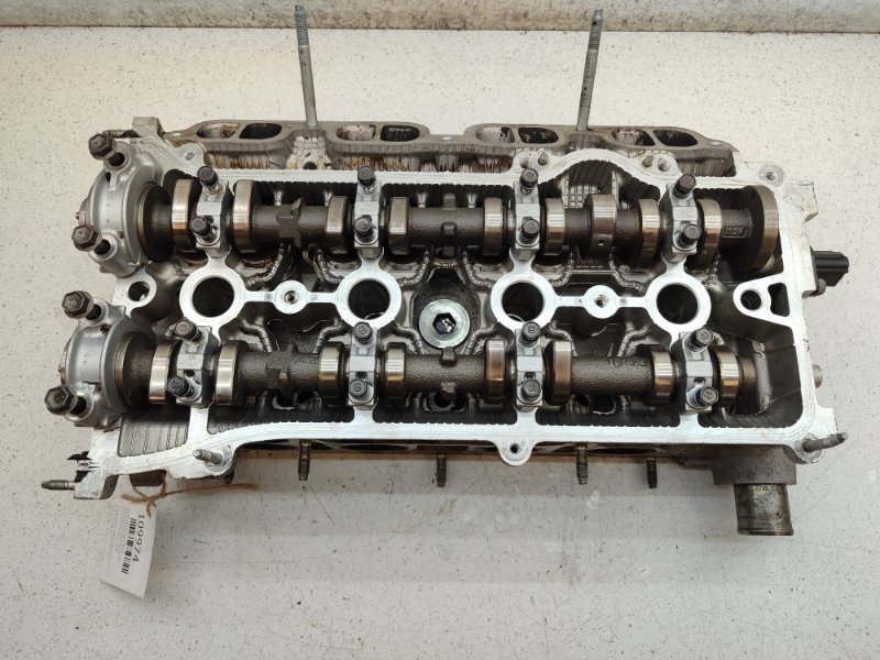 Головка блока цилиндров Toyota Avensis AZT240 1AZFSE