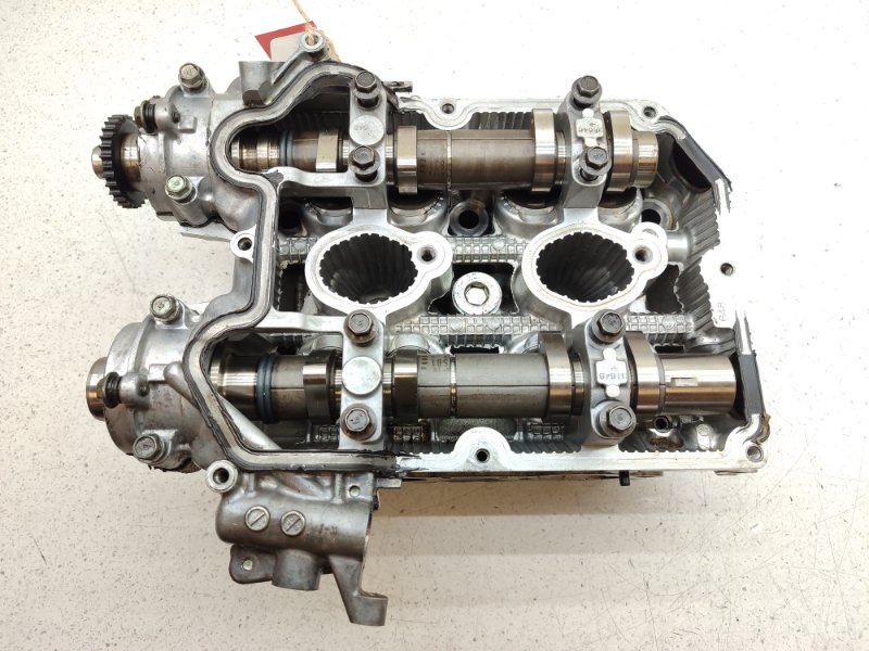 Головка блока цилиндров Subaru Forester SG5 EJ204 правая