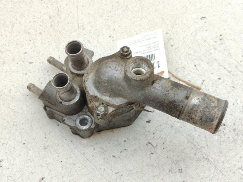 Корпус термостата Toyota Corolla AE100 4AFE