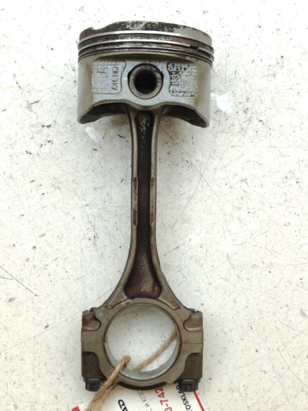 Поршень с шатуном Toyota Probox NCP50V 1NZFE