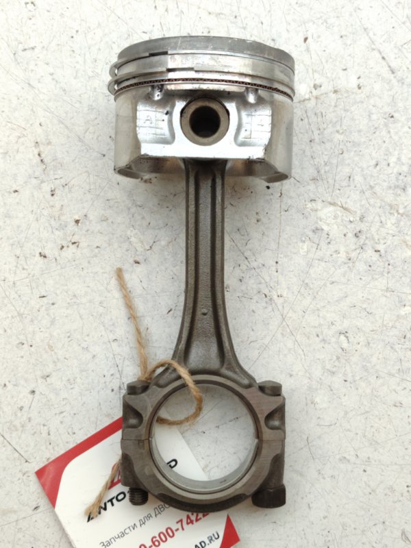 Поршень с шатуном Nissan March AK12 CR12DE