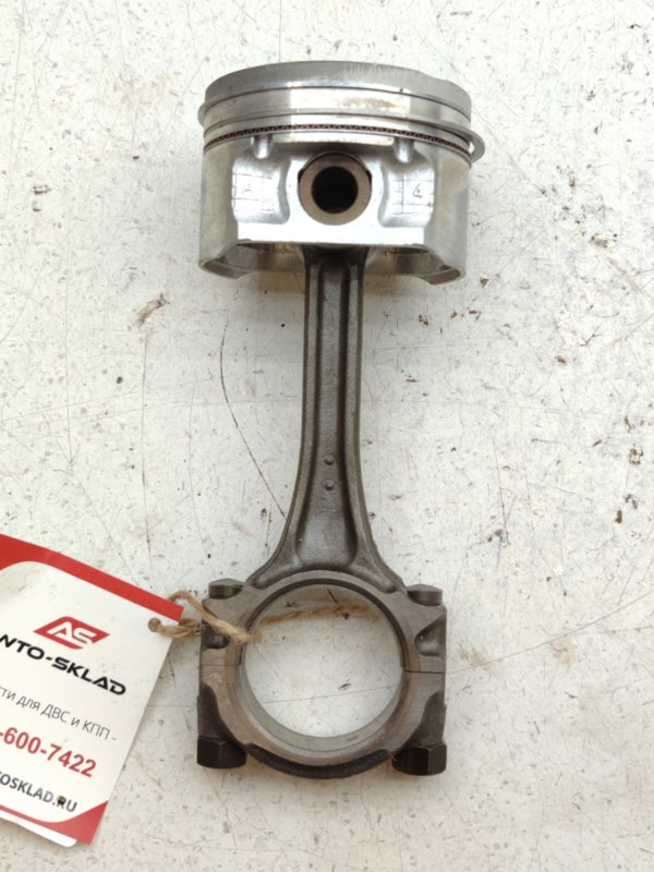 Поршень с шатуном Nissan March AK12 CR12DE
