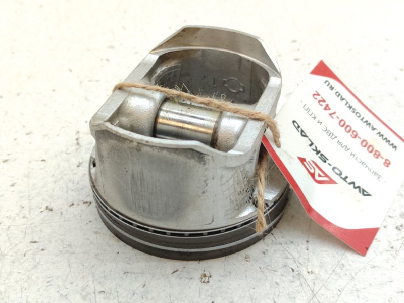 Поршень Nissan Bluebird QU14 QG18DE