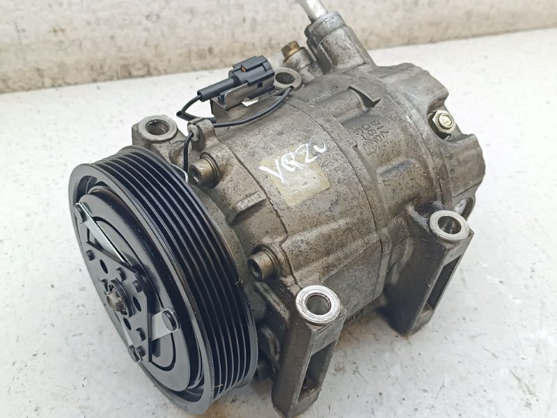 Компрессор кондиционера. Nissan Cefiro A33 VQ20DE