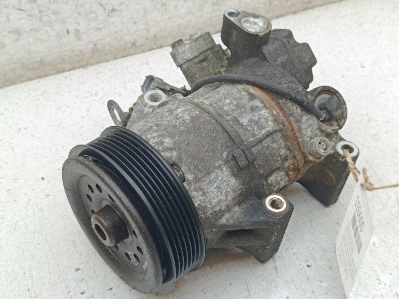 Компрессор кондиционера. Toyota Belta SCP90 2SZFE