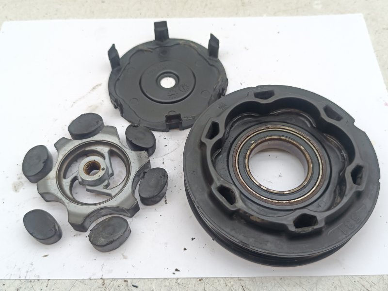Шкив компрессора кондиционера Toyota Belta NCP96 1NZFE