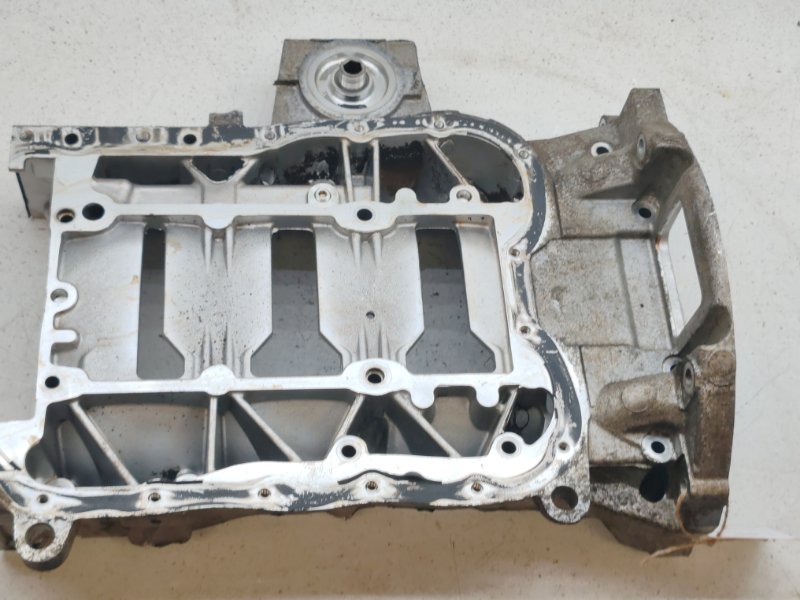 Поддон Mitsubishi Outlander CW5W 4B12
