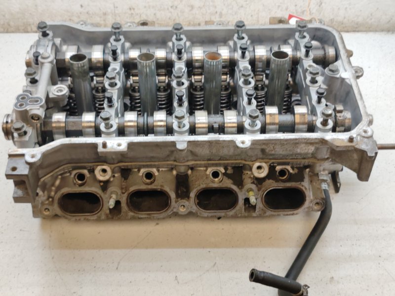 Головка блока цилиндров Toyota Auris ZWE150 2ZRFXE
