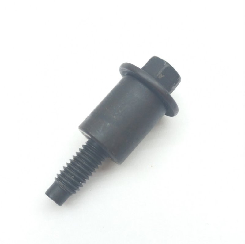 Болт Mazda Axela GY3W FP (б/у)