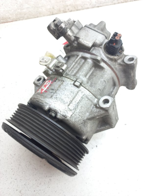 Компрессор кондиционера. Toyota Wish ZNE10 1ZZFE (б/у)