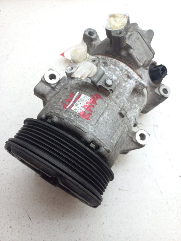 Компрессор кондиционера. Toyota Wish ZNE10 1ZZFE (б/у)