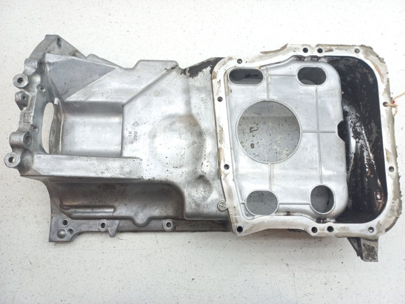 Поддон Mitsubishi Outlander CW6W 6B31 (б/у)