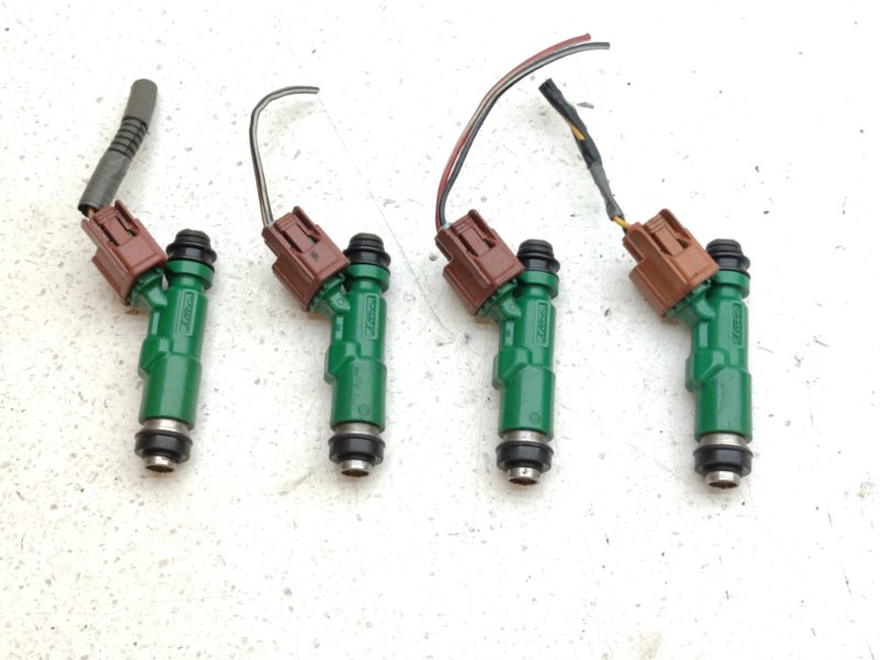 Форсунка топливная Toyota Probox NCP50V 1NZFE (б/у)