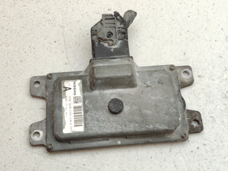 Блок управления КПП Nissan Serena C25 MR20DE (б/у)