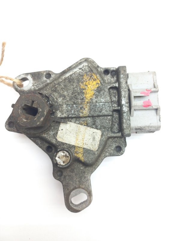 Датчик положения селектора АКПП Toyota Vista SV30 4SFE (б/у)