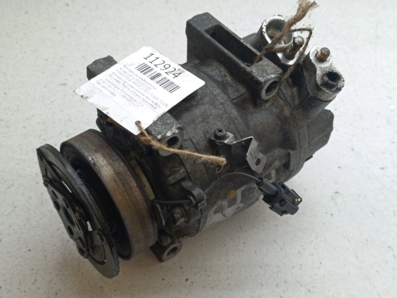 Компрессор кондиционера. Nissan Cefiro A33 VQ20DE (б/у)