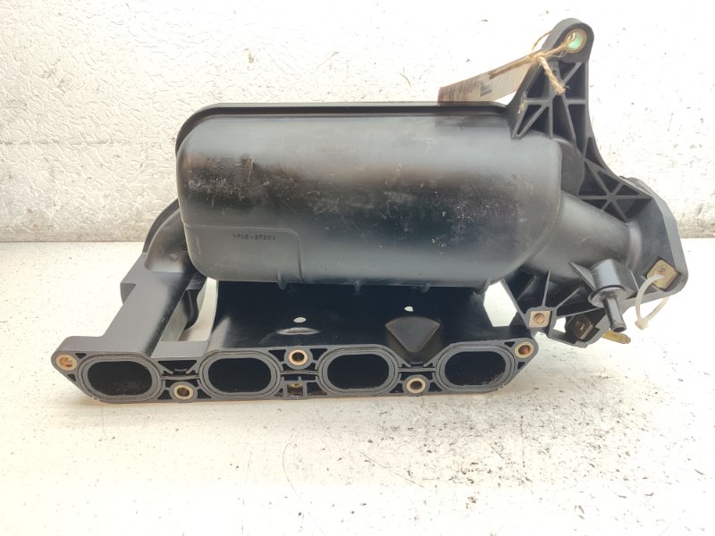 Коллектор впускной Toyota Allex ZZE122 1ZZFE (б/у)