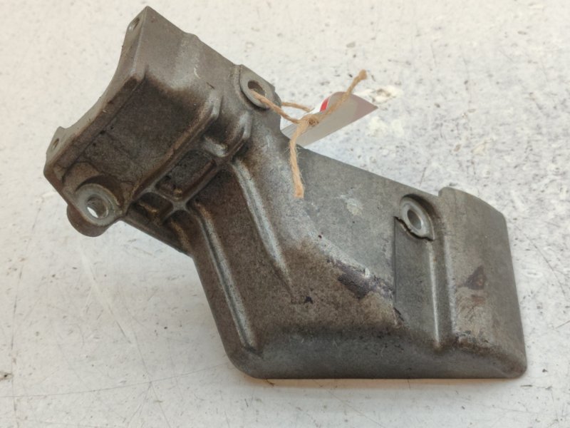 Кронштейн Honda Accord CF4 F23A (б/у) Кронштейн Honda Accord CF4 F23A (б/у)