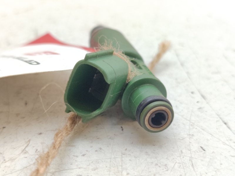 Форсунка топливная Toyota Allex ZZE122 1ZZFE (б/у) Форсунка топливная Toyota Allex ZZE122 1ZZFE (б/у)