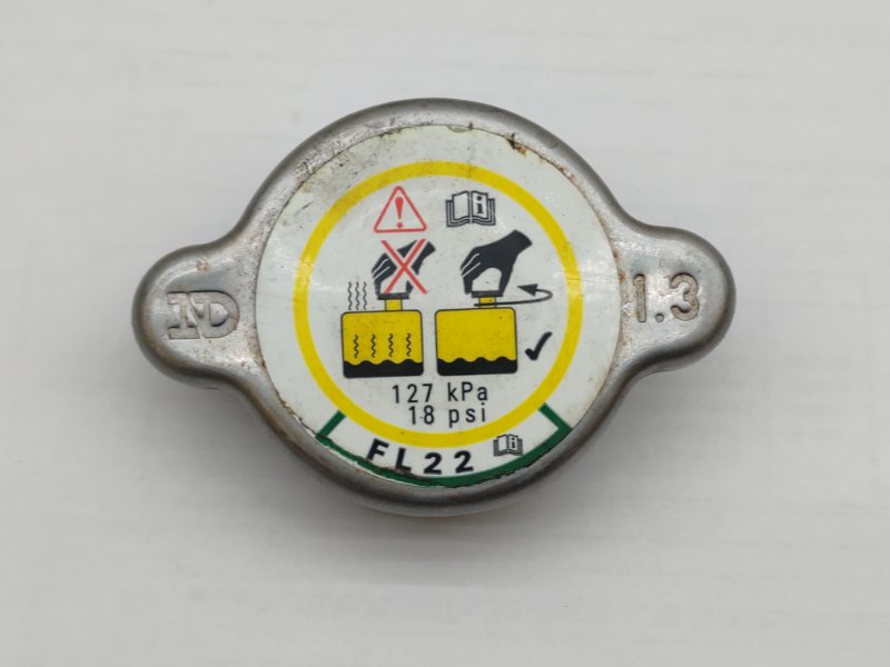 Крышка радиатора Mazda Mazda6 GG L3 (б/у)
