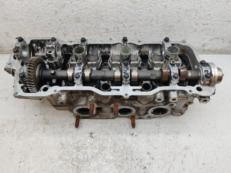 Головка блока цилиндров Toyota Harrier MHU38 3MZFE правая (б/у)