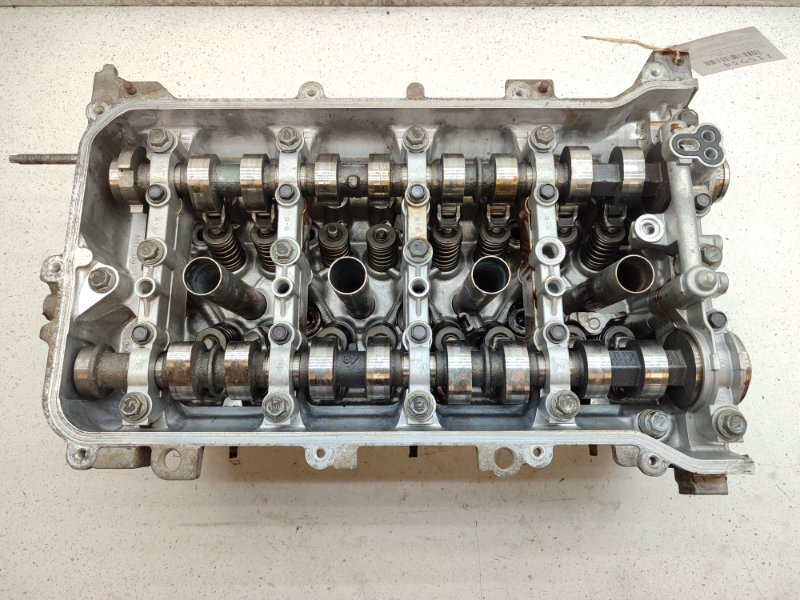 Головка блока цилиндров Toyota Auris ZWE150 2ZRFXE (б/у)