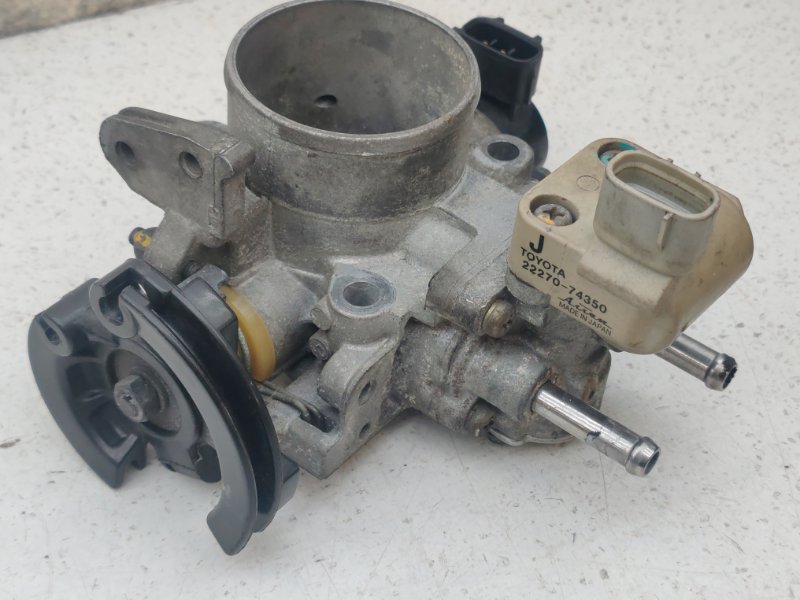 Заслонка дроссельная Toyota Ipsum SXM10 3SFE (б/у) Заслонка дроссельная Toyota Ipsum SXM10 3SFE (б/у)