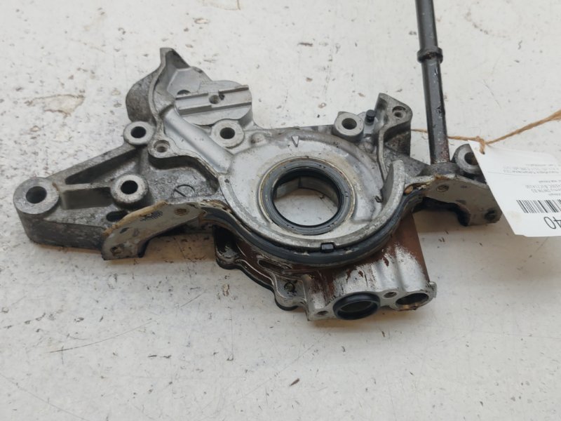 Насос масляный Mazda Demio DW3W B3 (б/у) Насос масляный Mazda Demio DW3W B3 (б/у)