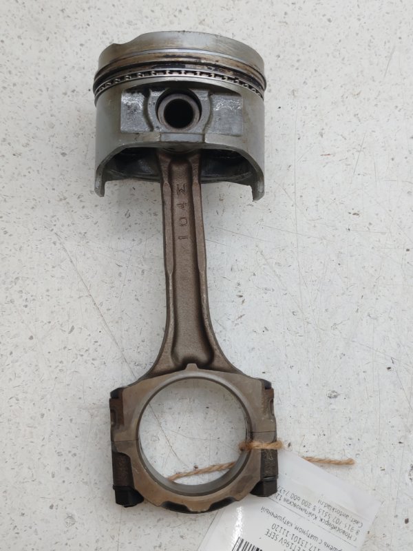 Поршень с шатуном Toyota Caldina ET196V 5EFE (б/у) Поршень с шатуном Toyota Caldina ET196V 5EFE (б/у)
