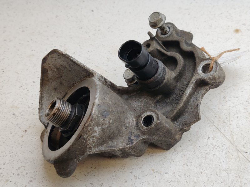 Кронштейн масляного фильтра Cadillac SRX LF1 (б/у)