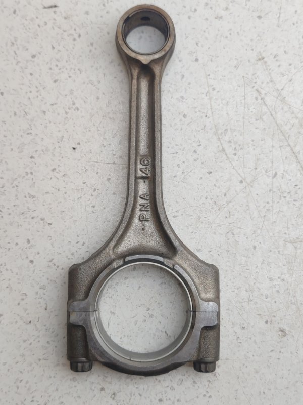 Шатун Honda CR-V RD4 K20A (б/у) Шатун Honda CR-V RD4 K20A (б/у)