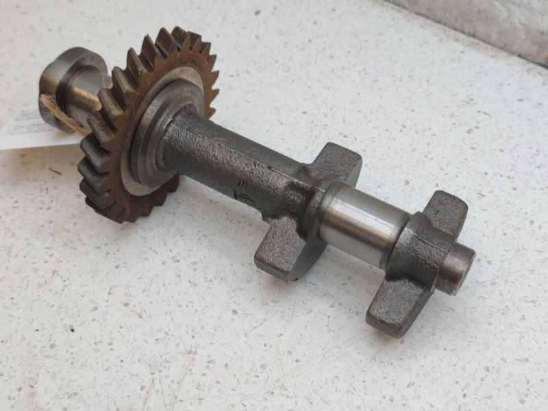 Вал балансировочный Toyota Camry ACV30 2AZFE (б/у) Вал балансировочный Toyota Camry ACV30 2AZFE (б/у)