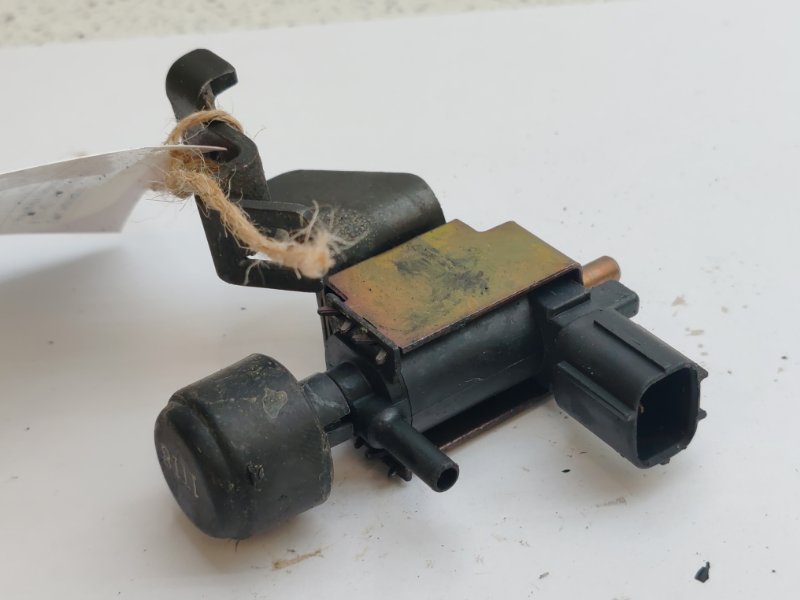 Клапан вакуумный Honda CR-V RD4 K20A (б/у) Клапан вакуумный Honda CR-V RD4 K20A (б/у)