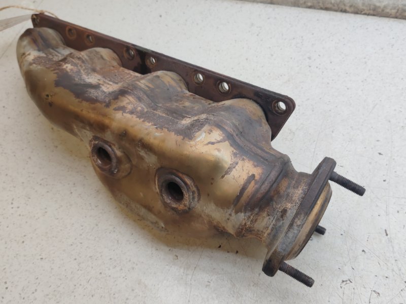 Коллектор выпускной Volkswagen Touareg 7LA AXQ левый (б/у)
