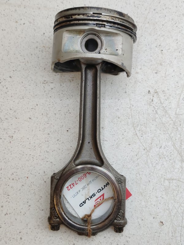 Поршень с шатуном Volkswagen Touareg 7LA AXQ (б/у)