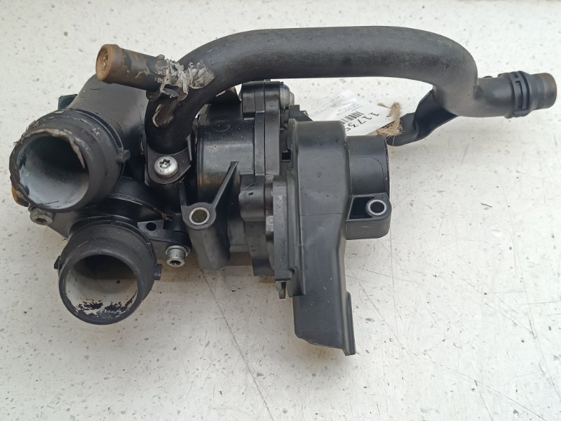 Помпа Audi A4 K2 CAE (б/у)