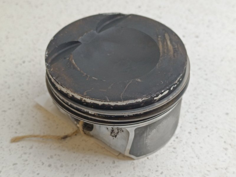 Поршень Audi A4 K2 CAE (б/у)