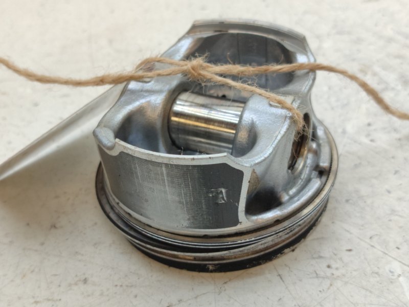 Поршень Audi A4 K2 CAE (б/у)