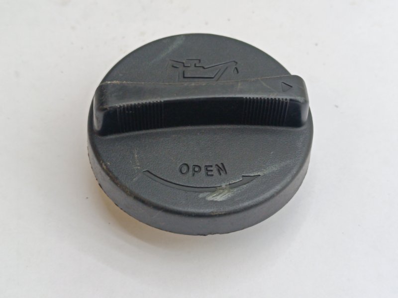 Крышка маслозаливной горловины Hyundai Santa Fe CM D4EA (б/у)