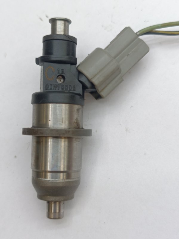 Форсунка топливная Mitsubishi Dingo CQ5A 4G93 (б/у)