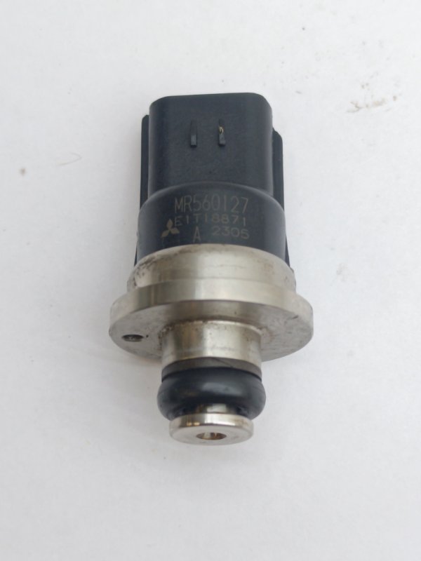 Датчик давления топлива Mitsubishi Dingo CQ5A 4G93 (б/у)