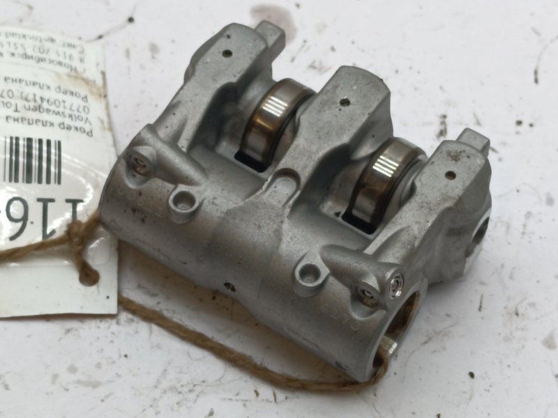 Рокер клапана Volkswagen Touareg 7LA AXQ (б/у)