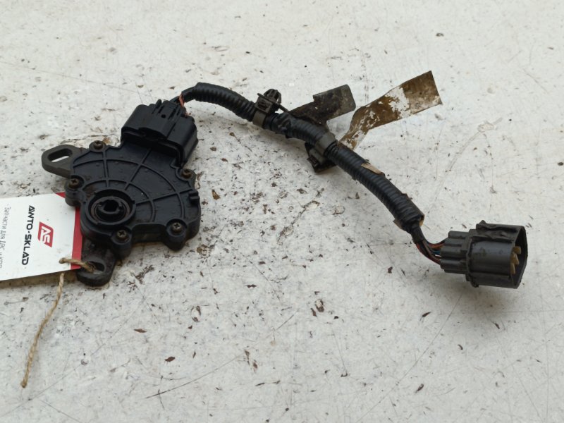 Датчик положения селектора АКПП Honda Integra DC5 K20A3 (б/у)