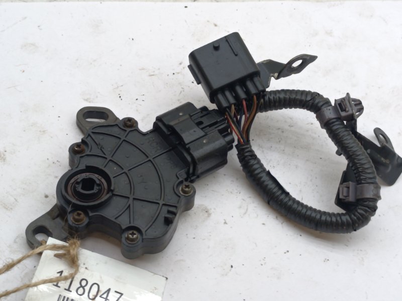 Датчик положения селектора АКПП Honda Integra DC5 K20A3 (б/у)