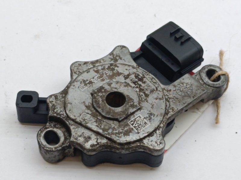 Датчик положения селектора АКПП Kia K5 (б/у)