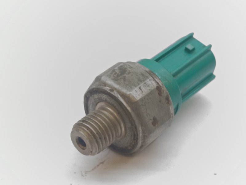 Датчик давления масла Honda CR-V RD4 K20A4 (б/у)