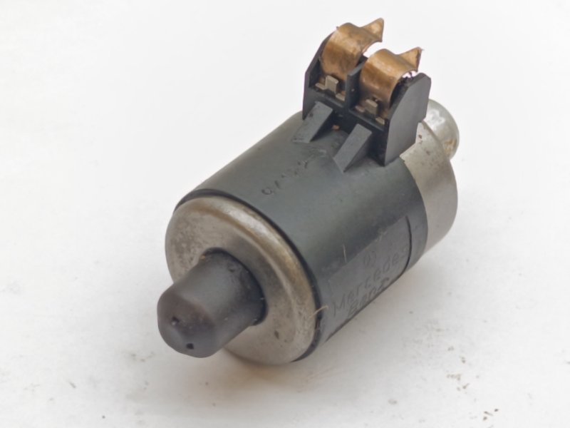 Соленоид Mercedes-Benz S-Class V220 M112E32 (б/у)