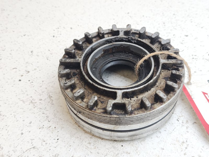 Крышка подшипника дифференциала АКПП Subaru Forester SF5 EJ202 (б/у)